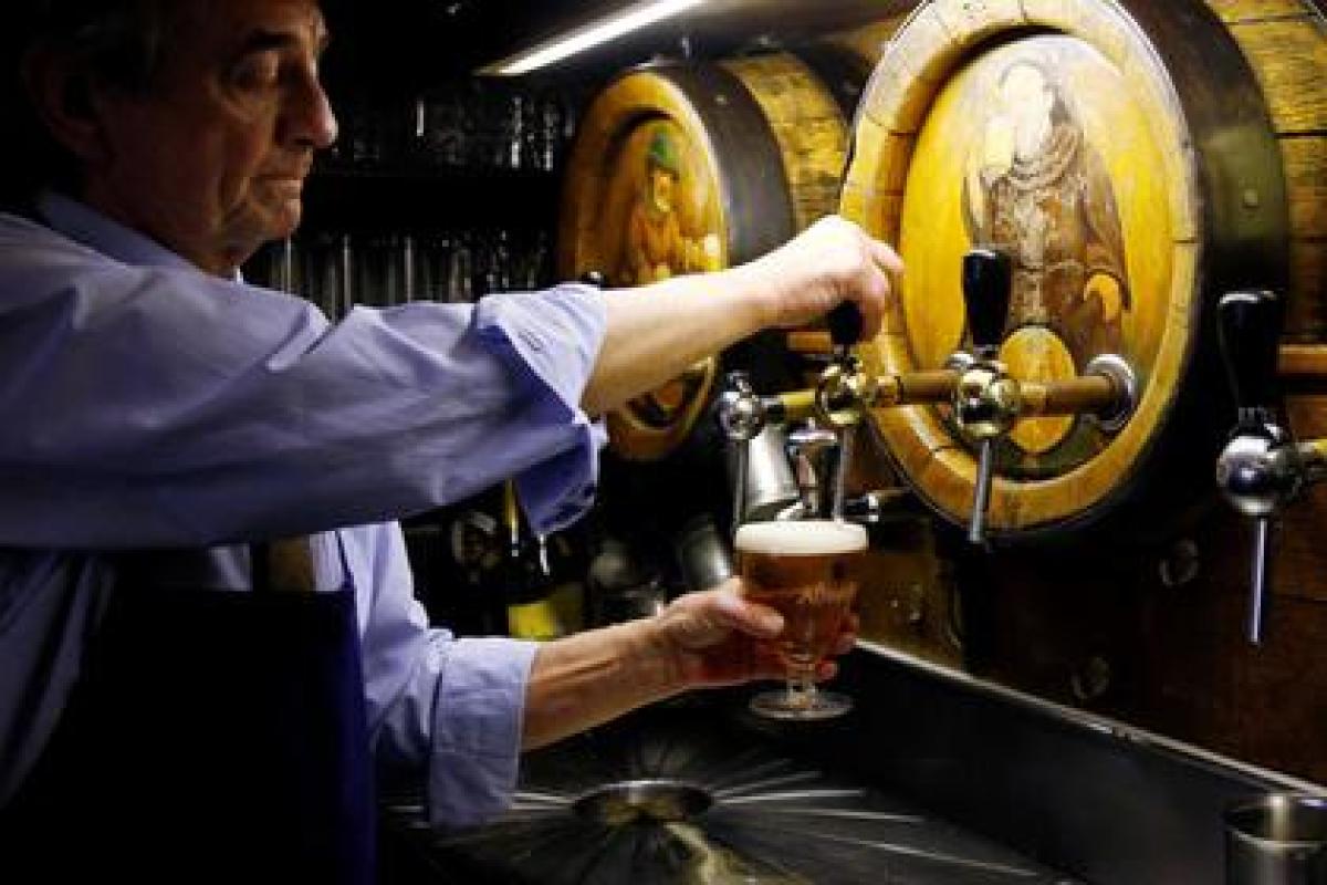 Американские студенты изобрели способ сварить пиво на Луне