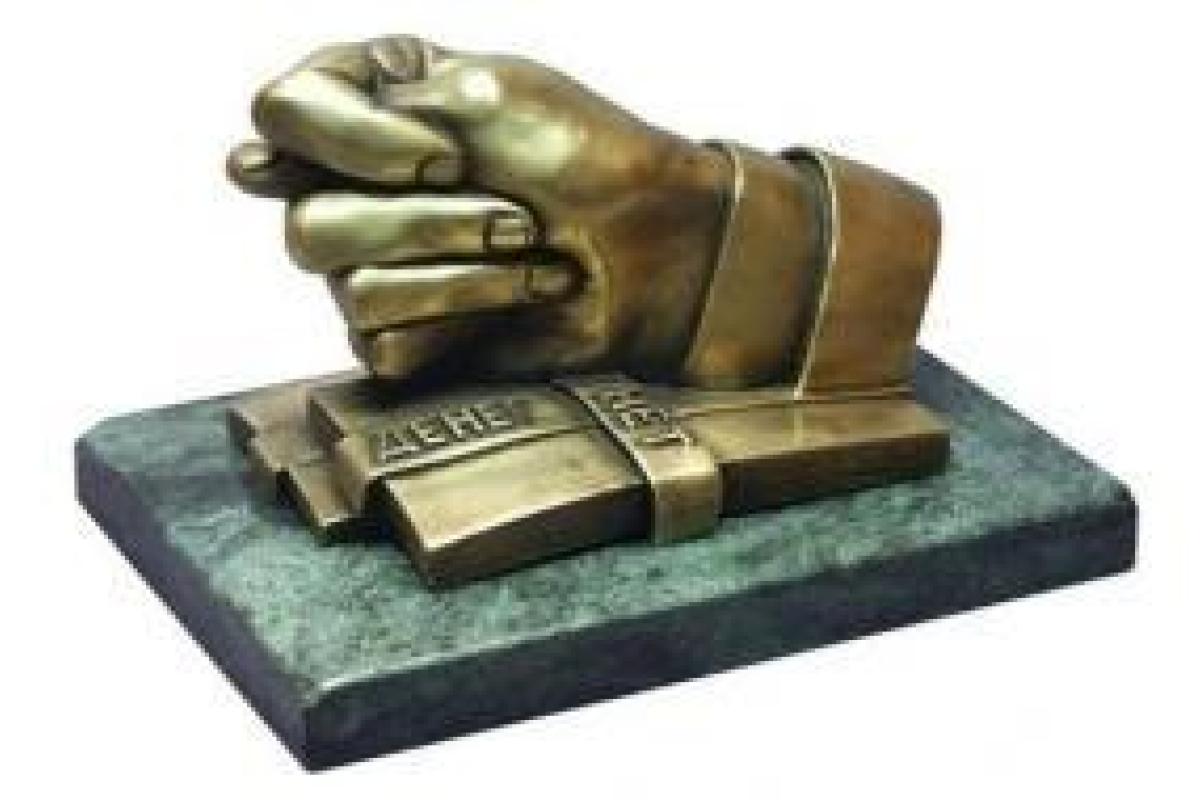 Шахтеров в "ДНР" снова "кинули": "Оплаты больничных не ждите"