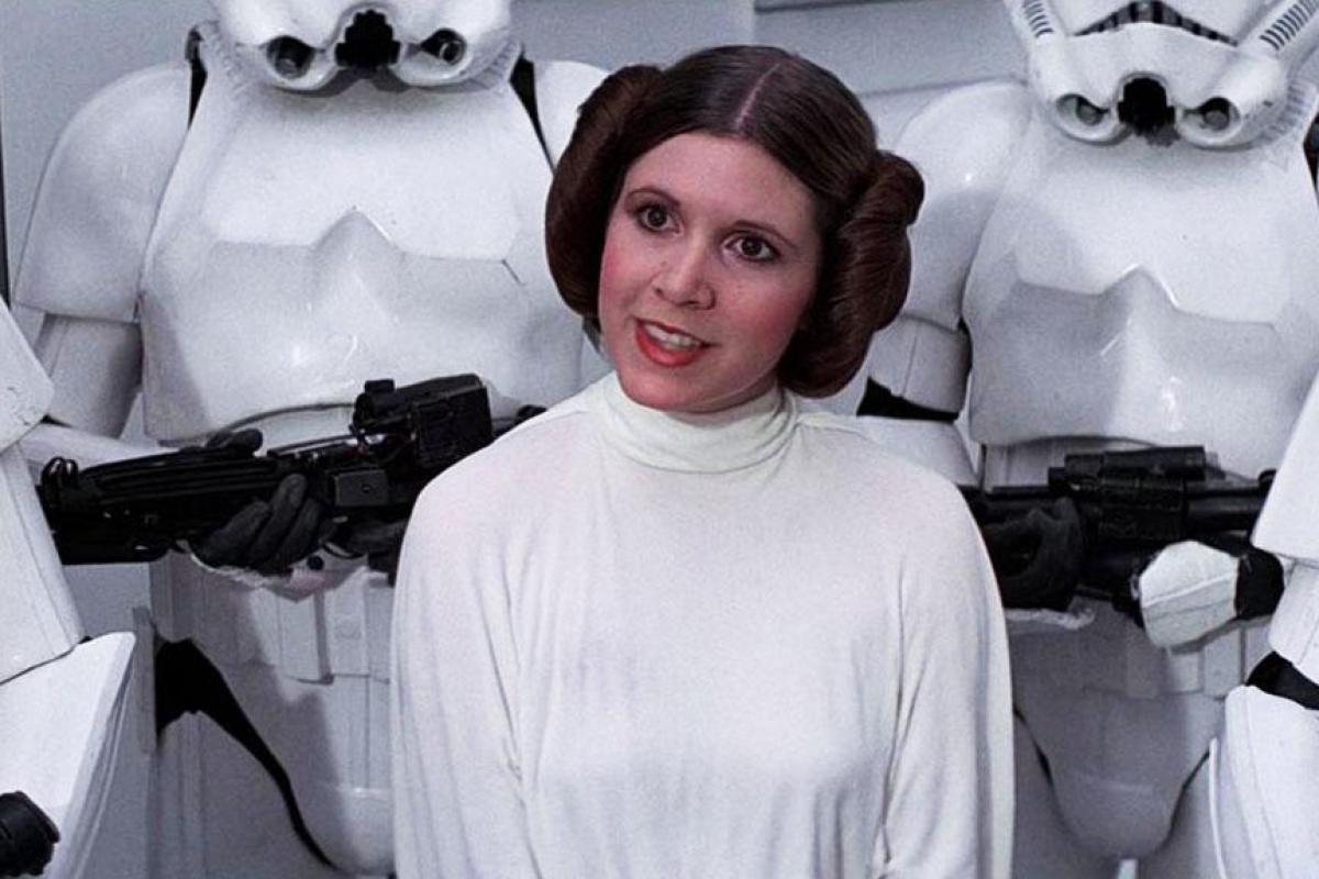 Скончавшуюся Кэрри Фишер вернут в "Звездные войны" с помощью цифровой графики