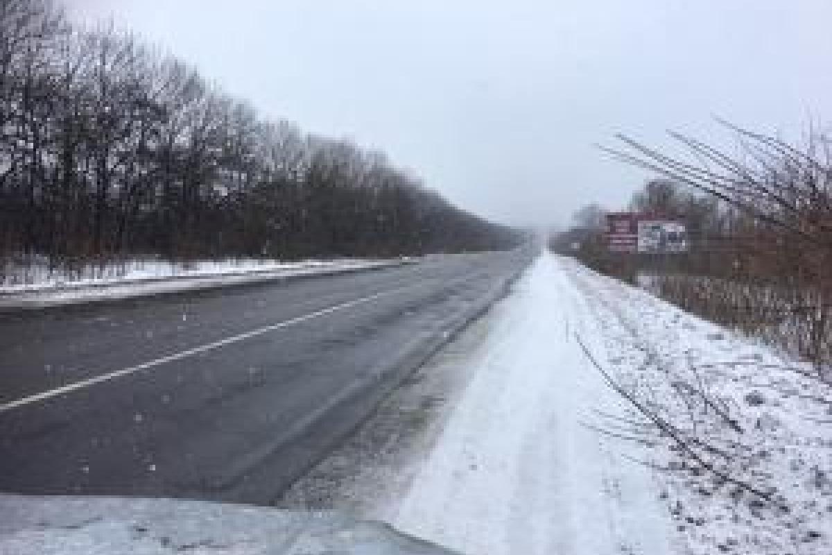 В Донецкой области произошло смертельное ДТП: военный КрАЗ снес с дороги два автомобиля В Донецкой области произошло смертельное ДТП: военный КрАЗ снес с дороги два автомобиля