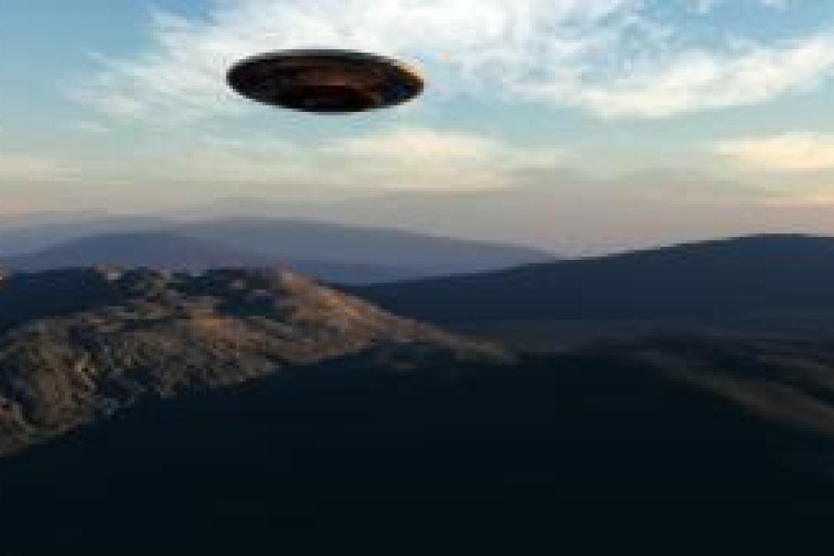 В сети появилось видео стрельбы иранских военных по неуловимому НЛО