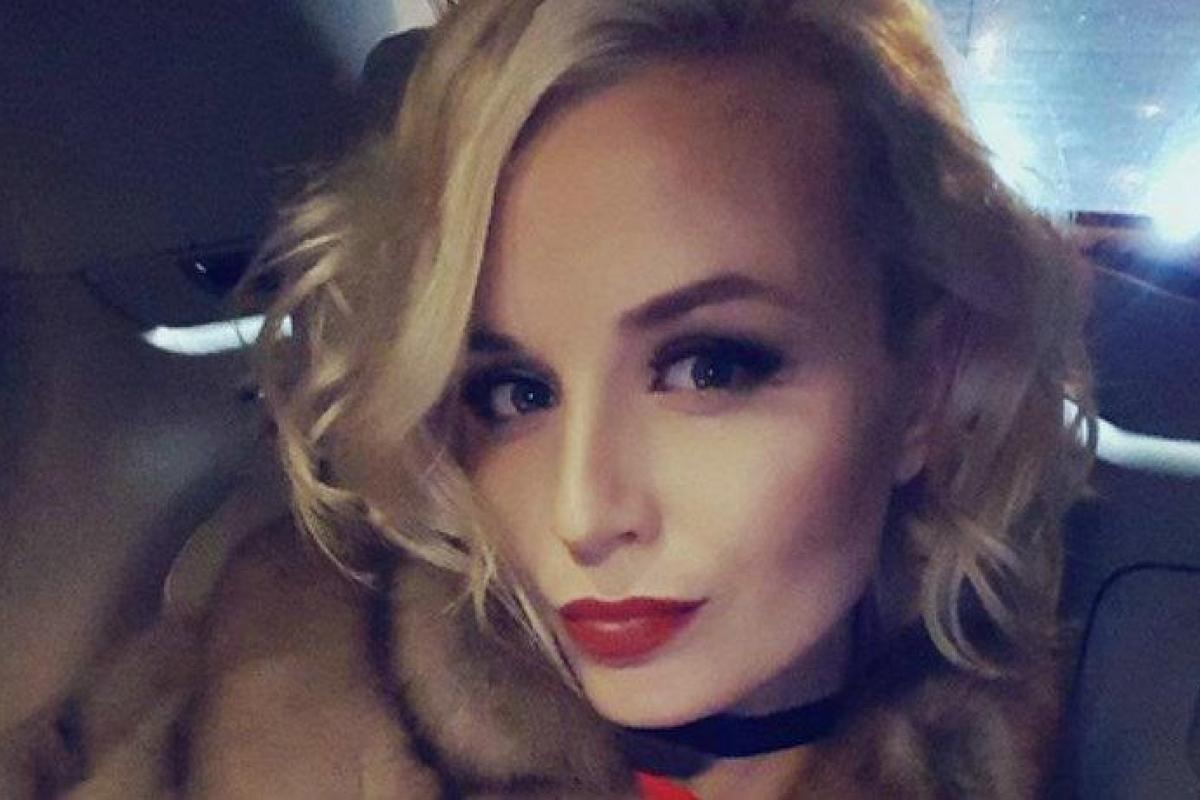 Полина Гагарина в прямом эфире заявила о беременности