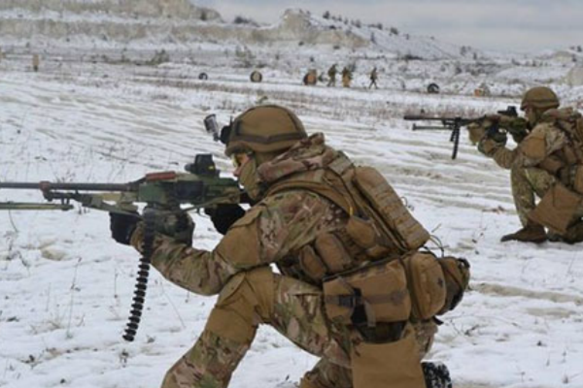 В районе Авдеевской промзоны ВСУ продвинулись вперед, есть потери с обеих сторон, - журналист