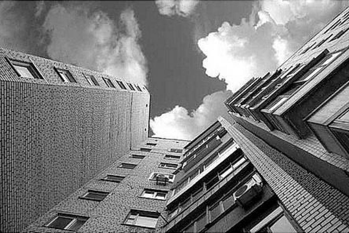 Под Киевом школьница совершила суицид неожиданно для всех Под Киевом школьница совершила суицид неожиданно для всех