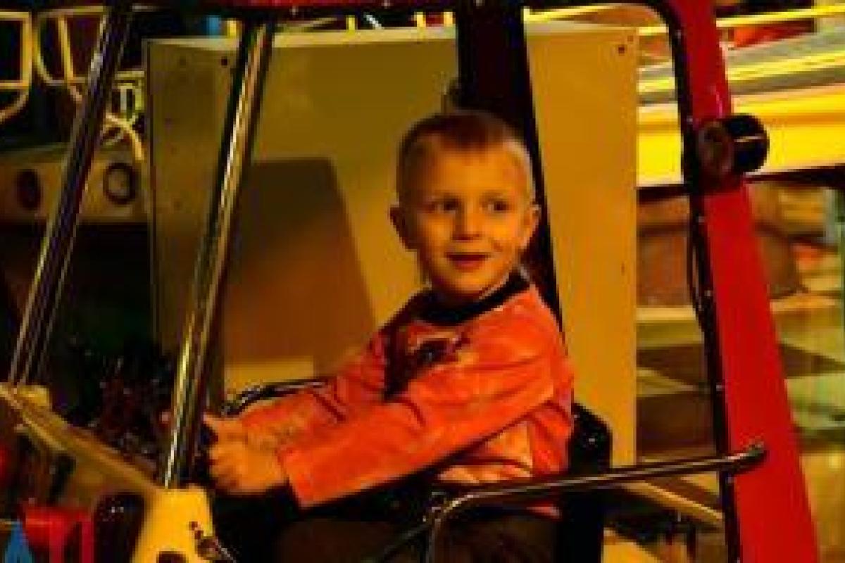 Захарченко устроил праздник детям погибших боевиков