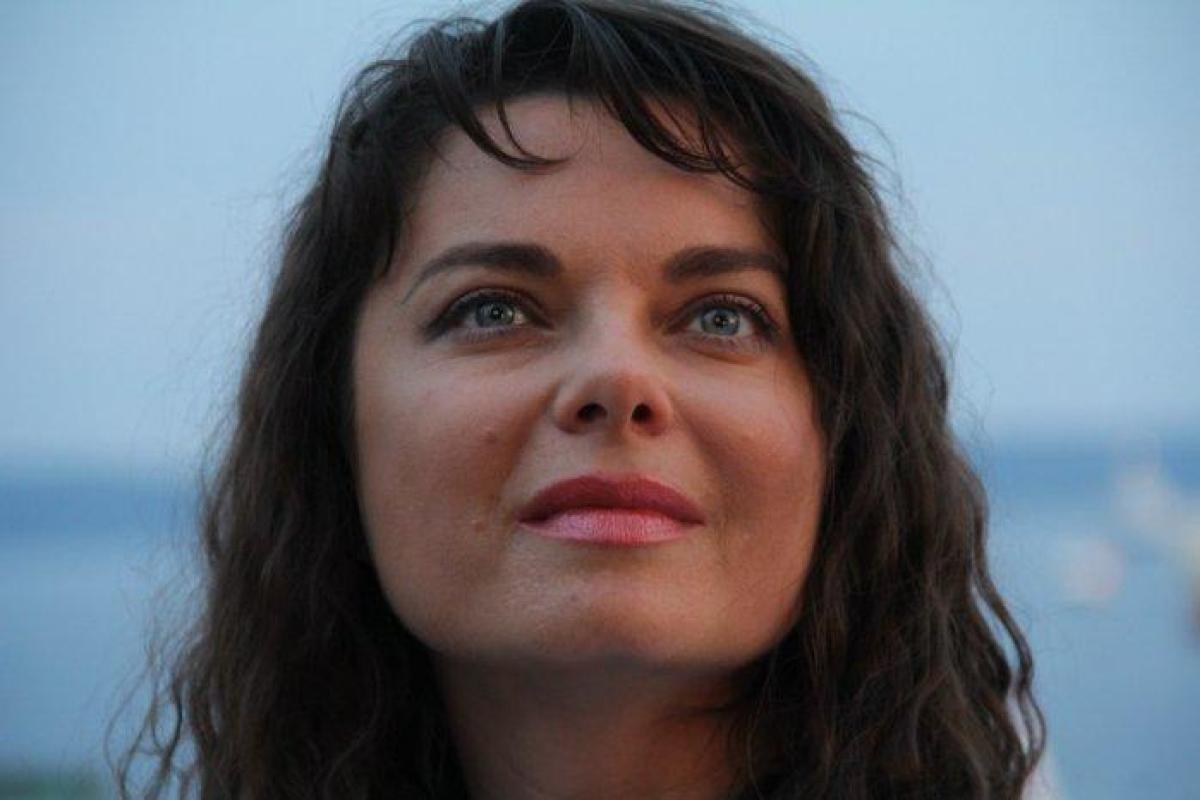 Певицу Наташу Королеву пустили в Украину на похороны бабушки Певицу Наташу Королеву пустили в Украину на похороны бабушки