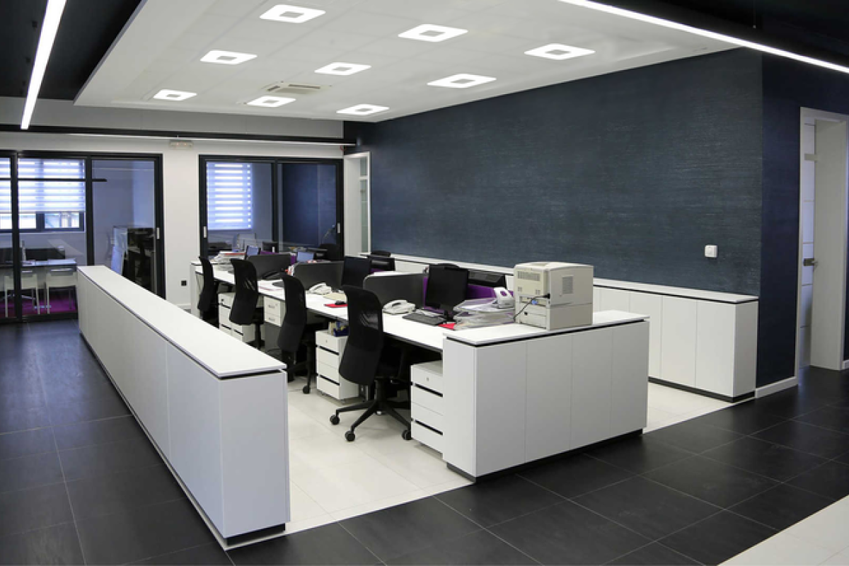 Освещение офиса и торговых площадей: какие светильники выбрать Освещение офиса и торговых площадей: какие светильники выбрать