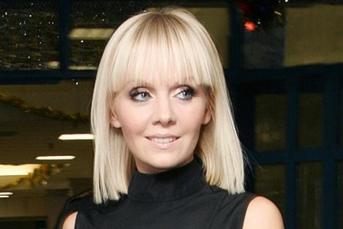 Певица Валерия поразила фигурой в купальнике