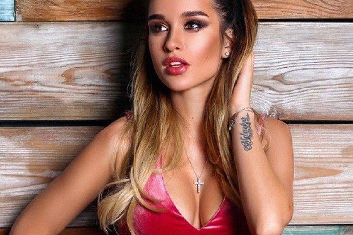 Ксения Бородина на съемках испугалась собственной варежки