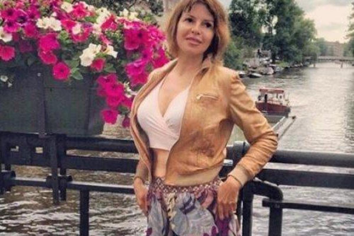 Певица Наталья Штурм откровенно призналась, что её избивает экс-супруг Певица Наталья Штурм откровенно призналась, что её избивает экс-супруг