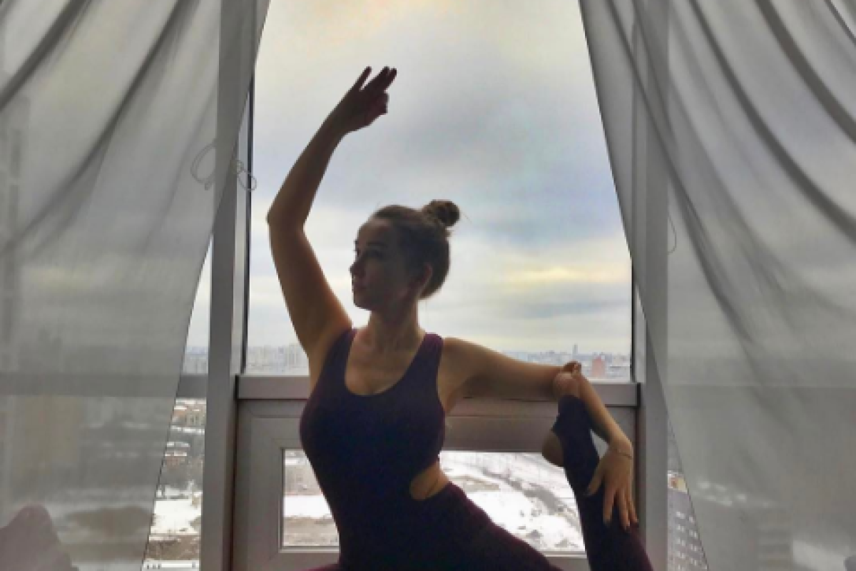 Анфиса Чехова поразила поклонников отличной растяжкой