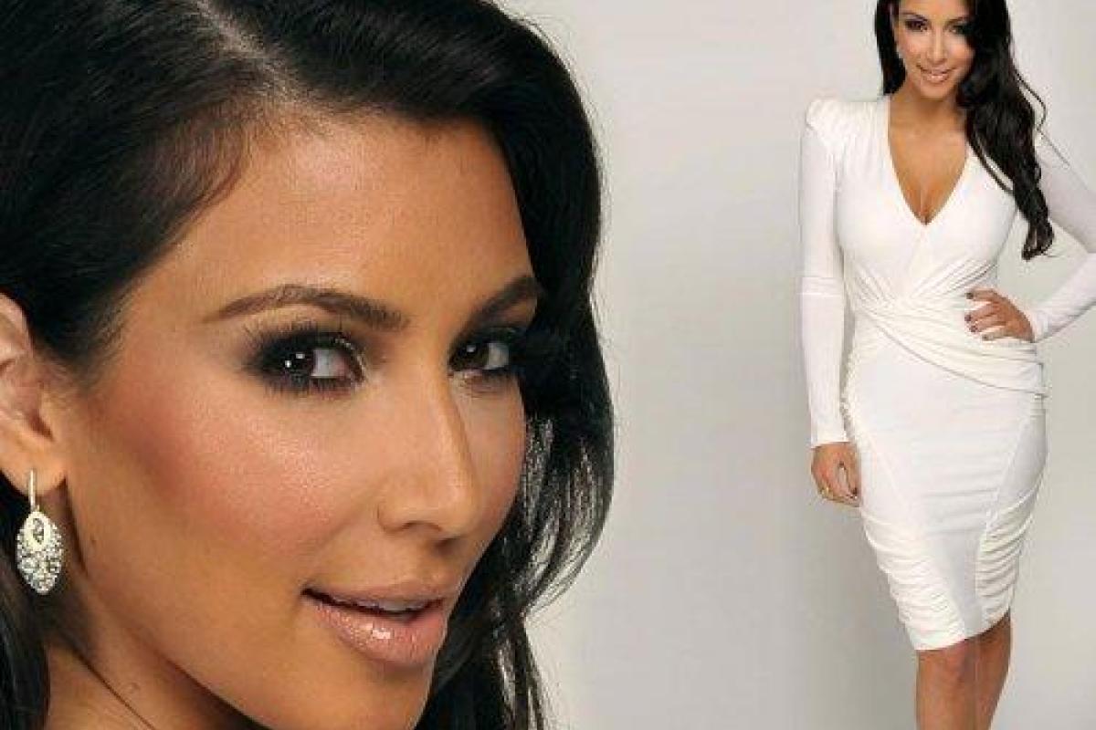 Ким Кардашьян сделала пластику пупка
