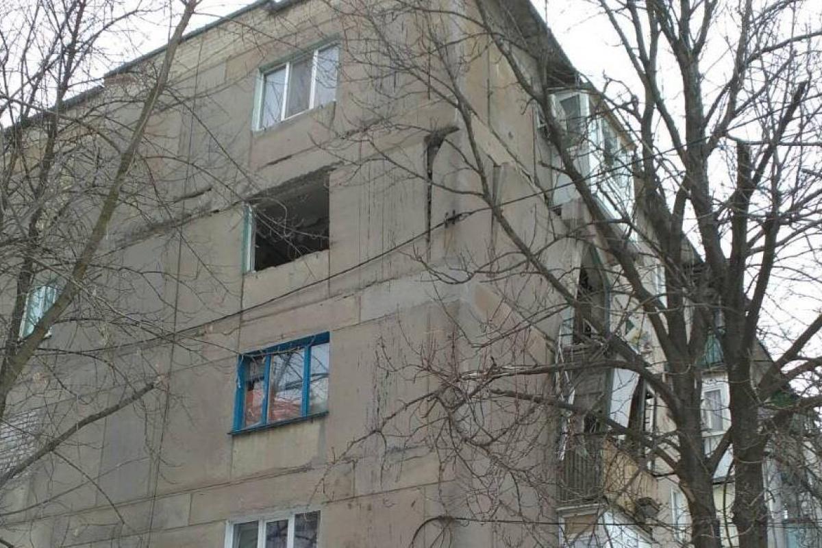 В Авдеевке в любой момент может рухнуть многоэтажка