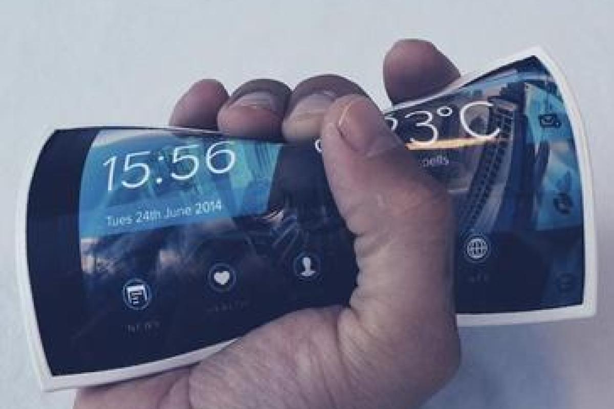 Компания "Samsung" закончила работу над гнущимся смартфоном: появилось шокирующее видео