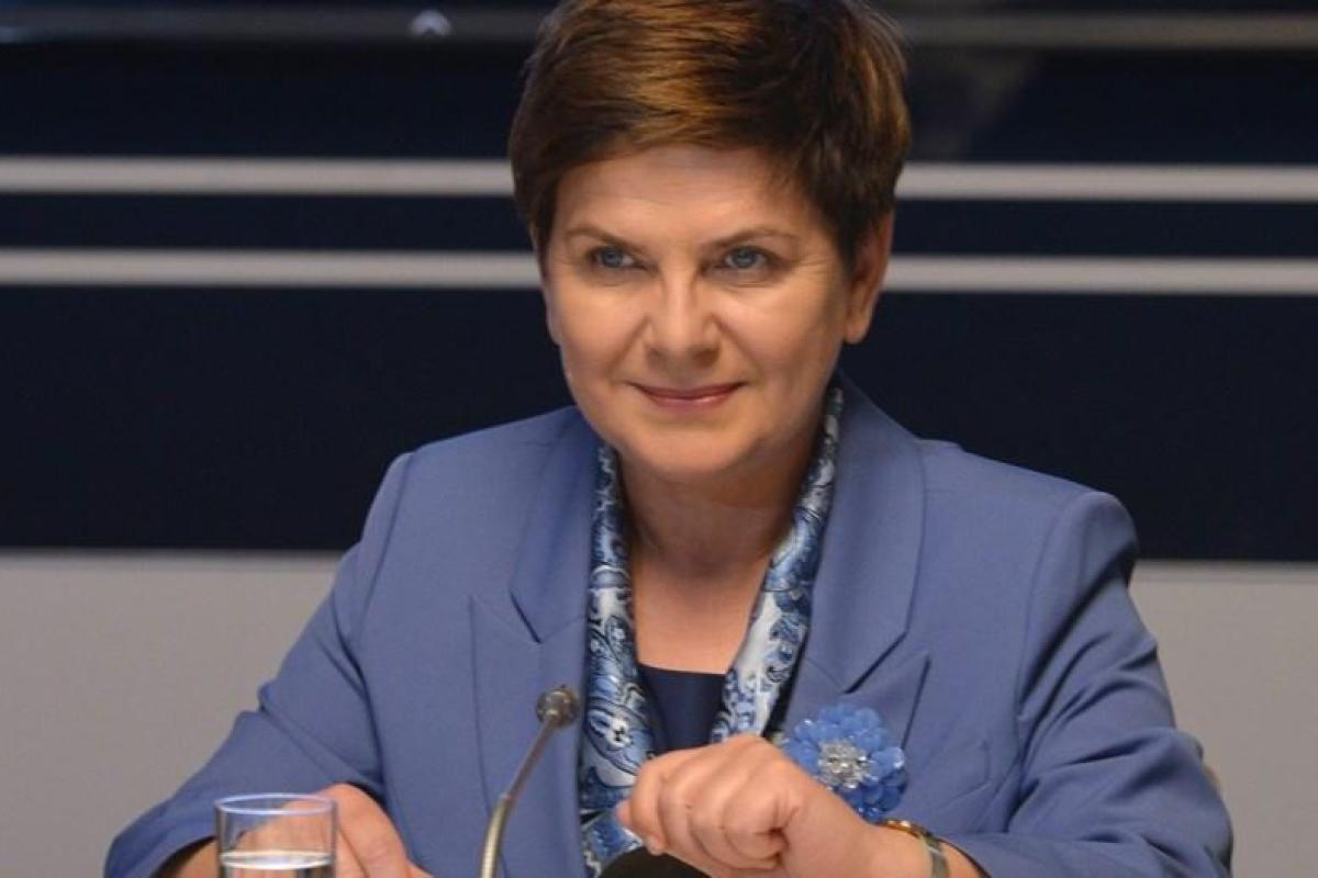 В Польше предъявили обвинения водителю, который спровоцировал аварию с премьером В Польше предъявили обвинения водителю, который спровоцировал аварию с премьером