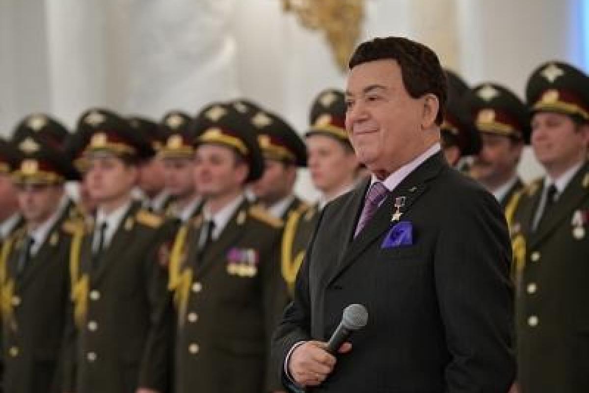 В Госдуме предложили отправить Кобзона на "Евровидение" в Киев 