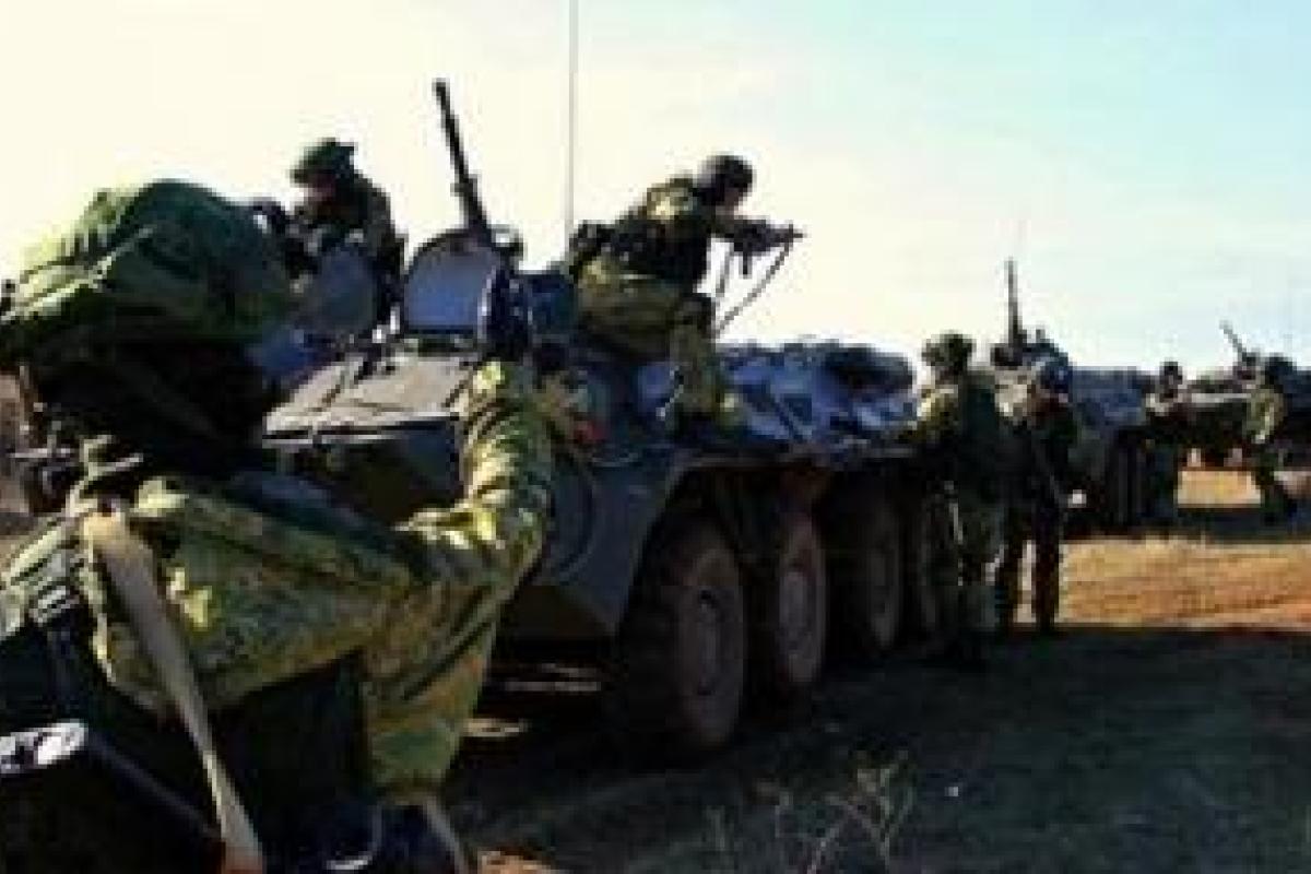 В Донецкую область прибыли полторы сотни российских "ихтамнетов" В Донецкую область прибыли полторы сотни российских "ихтамнетов"