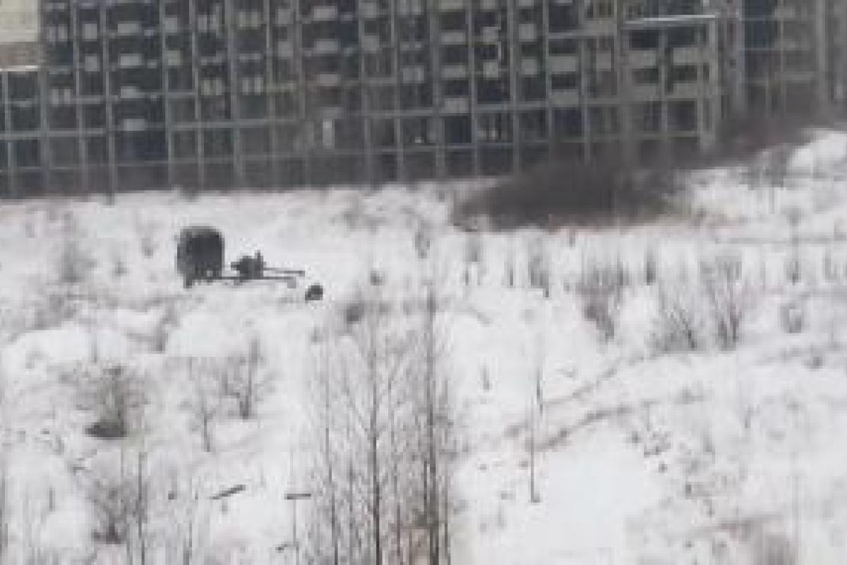 Жители Макеевки прогнали боевиков, которые стреляли артиллерией из двора жилого дома