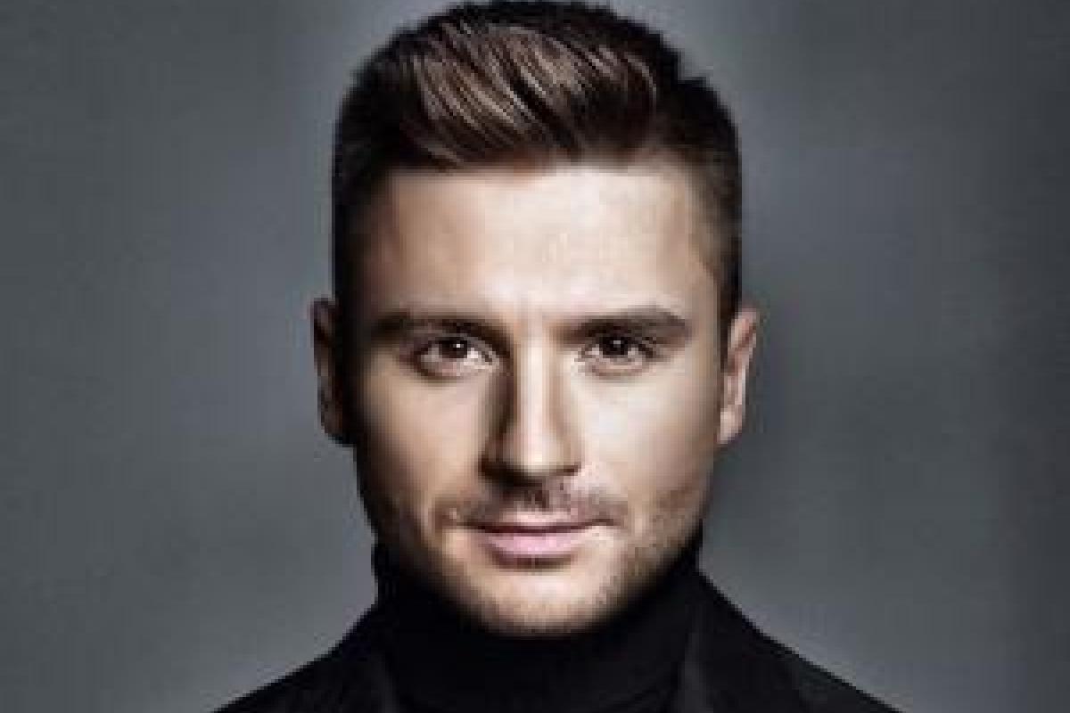 Сына Сергея Лазарева сфотографировали на большой сцене