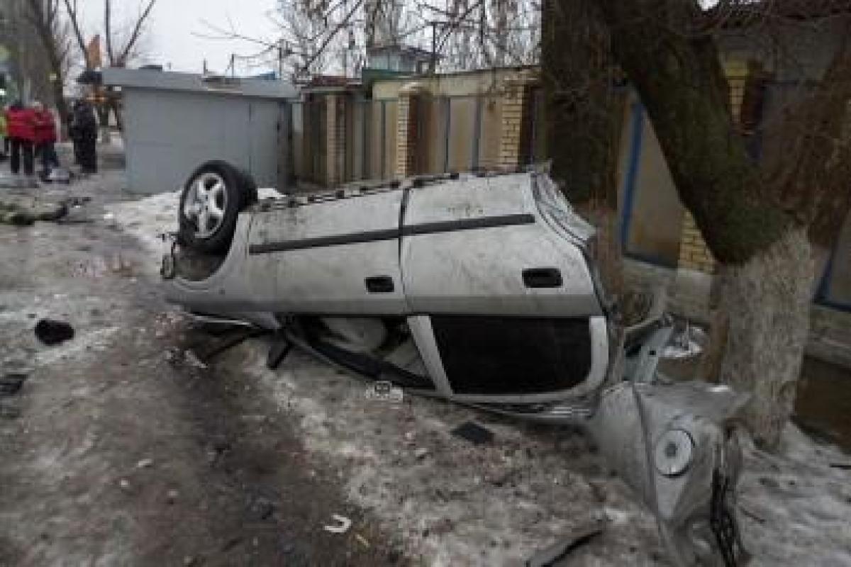 ДТП в Донецке: «Опель» с «полицейскими» разорвало на части, есть жертвы