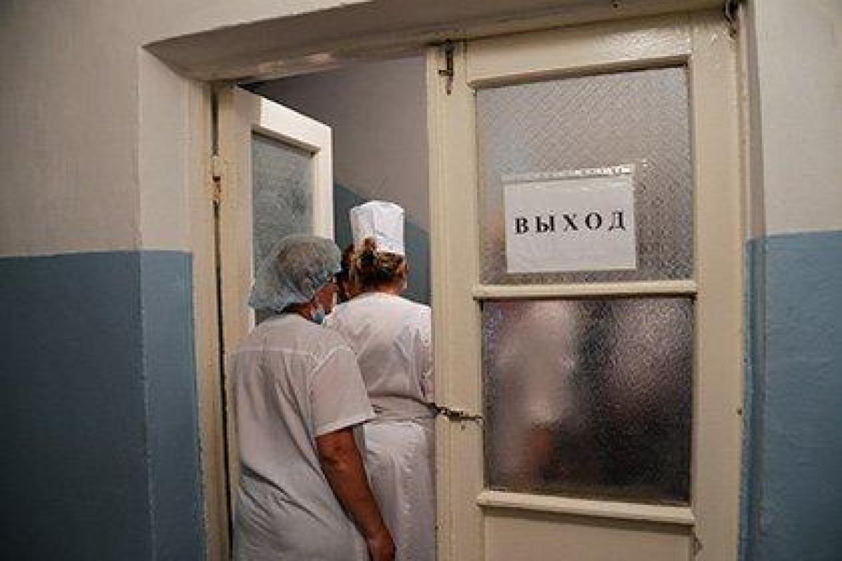 Морги Донецка переполнены, а кровь для раненых террористов заставляют сдавать под дулом оружия Морги Донецка переполнены, а кровь для раненых террористов заставляют сдавать под дулом оружия