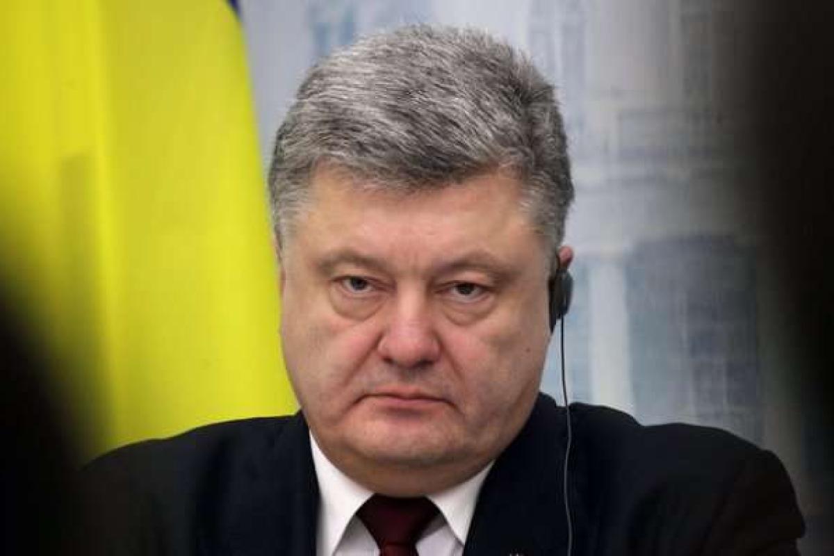 Порошенко пообещал вернуть оккупированные территории политическим путем Порошенко пообещал вернуть оккупированные территории политическим путем
