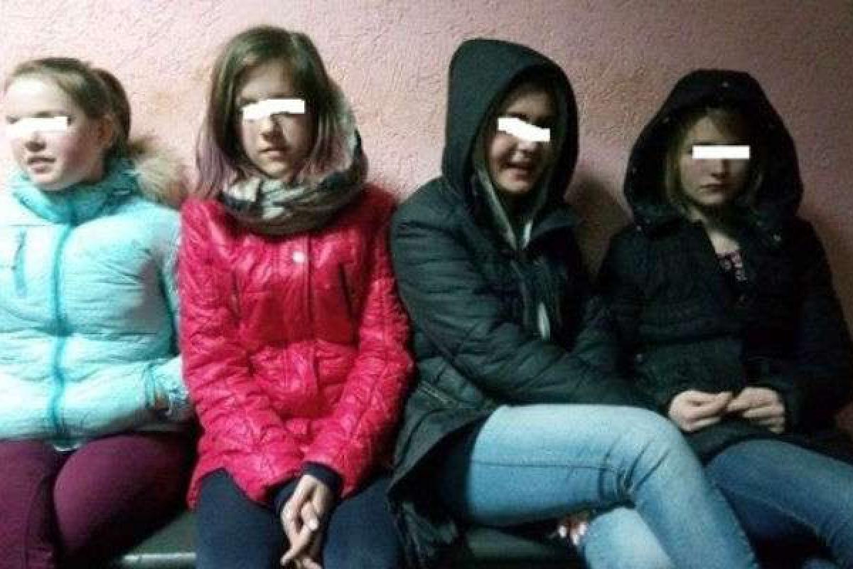 В Луцке задержан 26-летний мужчина, который отдыхал в сауне с четырьмя малолетками В Луцке задержан 26-летний мужчина, который отдыхал в сауне с четырьмя малолетками