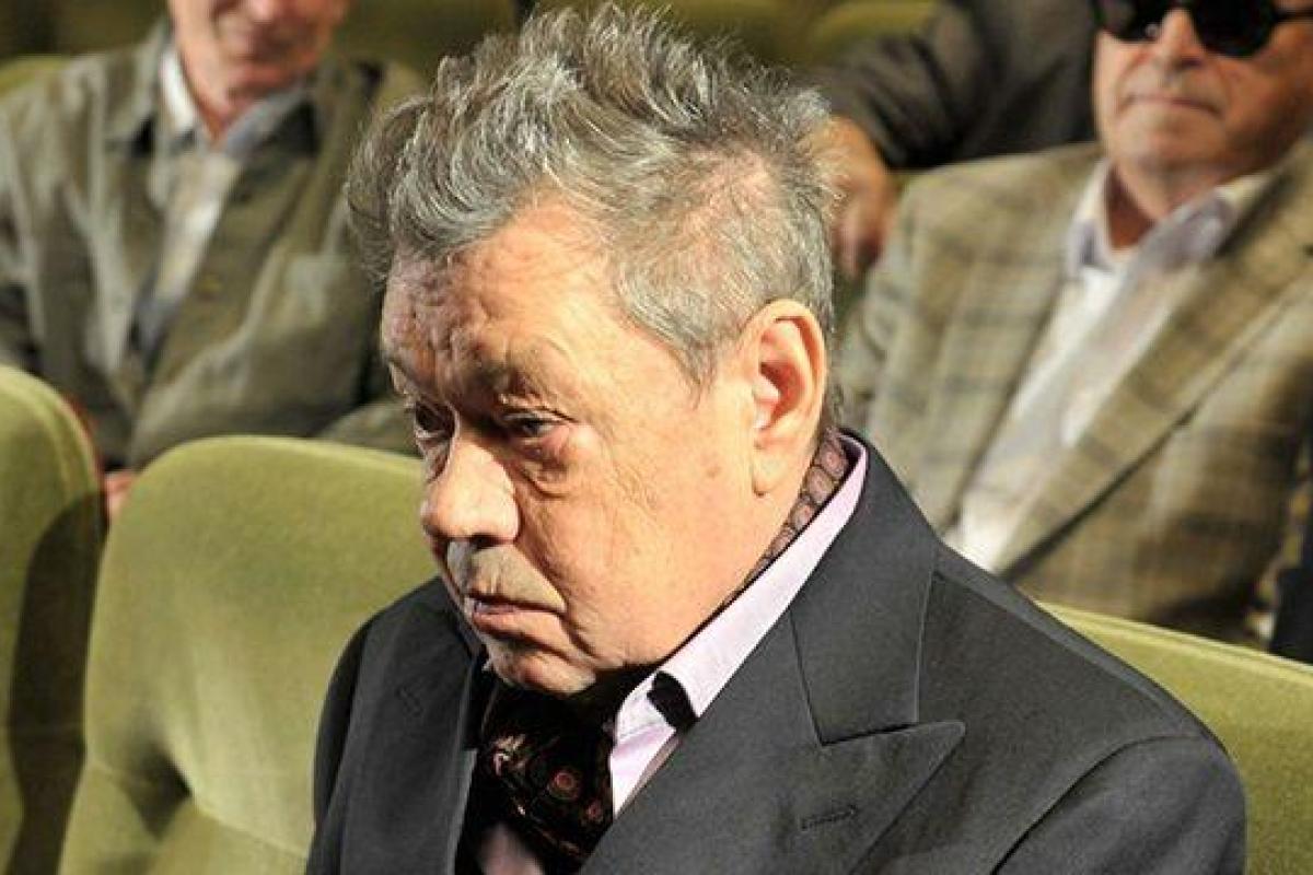 Опубликовано видео с места аварии, в которой пострадал актер Николай Караченцов Опубликовано видео с места аварии, в которой пострадал актер Николай Караченцов