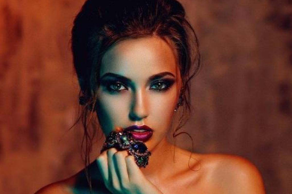 Любовницу Дмитрия Тарасова "достали" журналисты и фанаты Бузовой