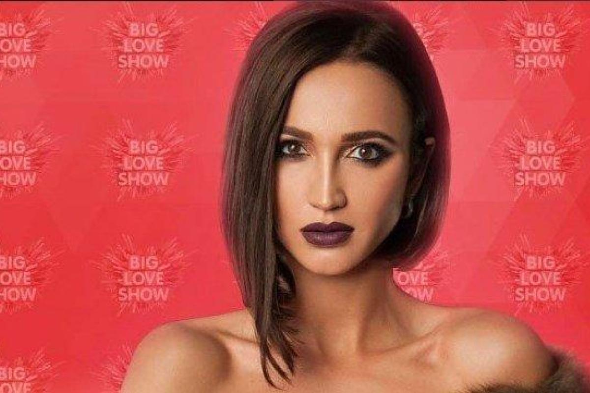 Телеведущая Ольга Бузова из-за развода с мужем разрыдалась прямо на сцене