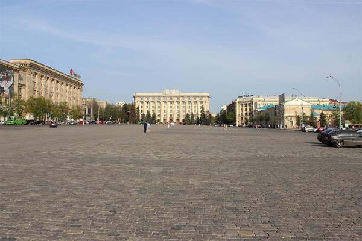 В Харькове решили, кто займет место Ленина на площади Свободы В Харькове решили, кто займет место Ленина на площади Свободы