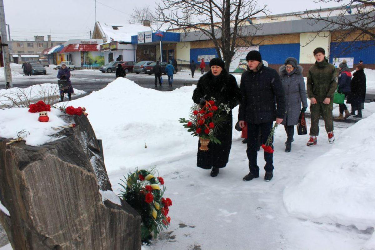 Провал пропагандистов: как в Дебальцево празднуют вторую годовщину "освобождения"