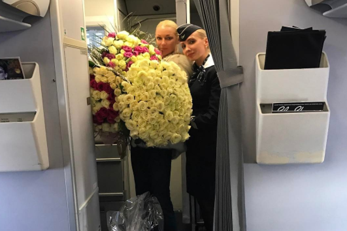 Подписчики глумятся над жадностью Анастасии Волочковой Подписчики глумятся над жадностью Анастасии Волочковой