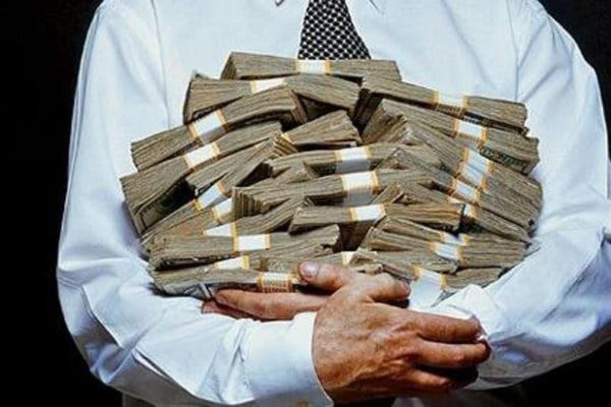 Местным чиновникам установят заоблачные зарплаты
