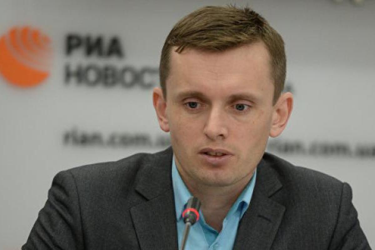 Бортник: Порошенко может решить политический кризис только формированием новой коалиции