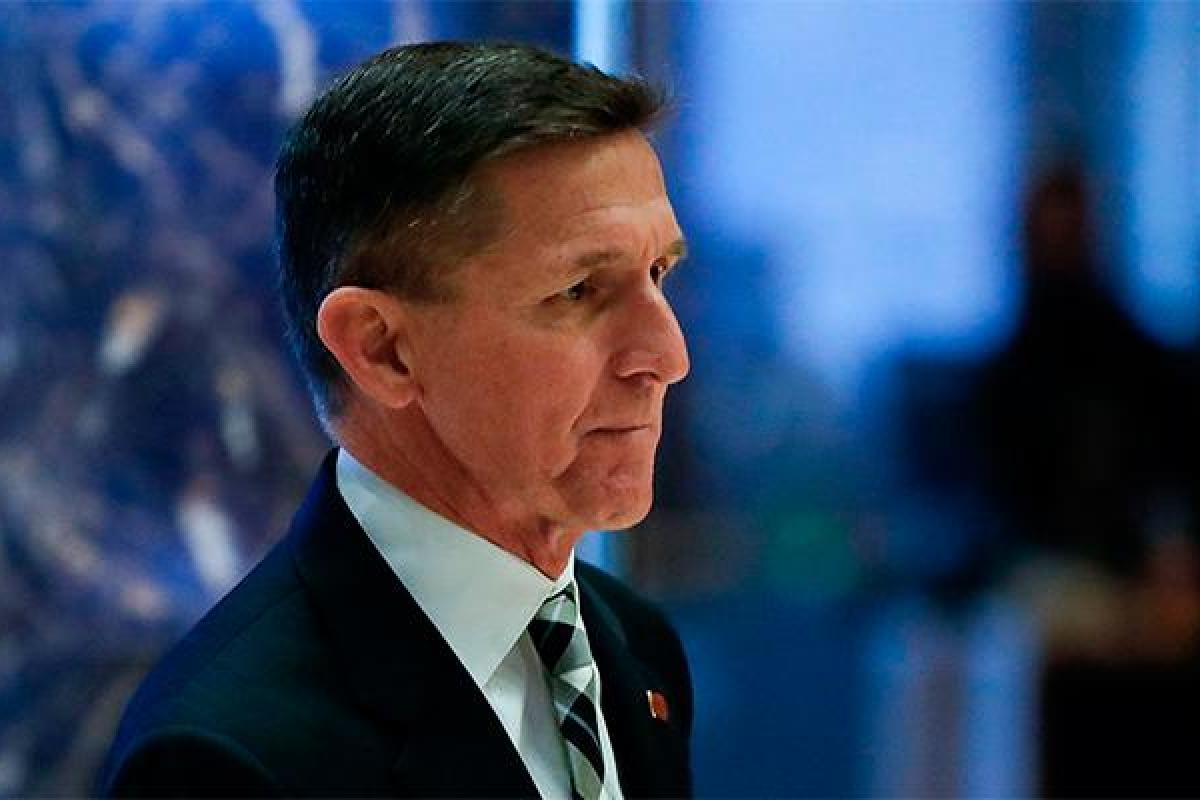 Неплохое приобретение: Россия купила экс-советника Трампа за 70 тысяч долларов