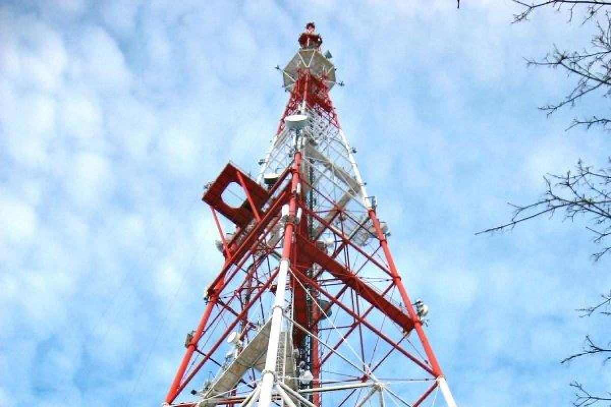 Телевышка в Чонгаре может транслировать 7 радиопрограмм и 32 телеканала