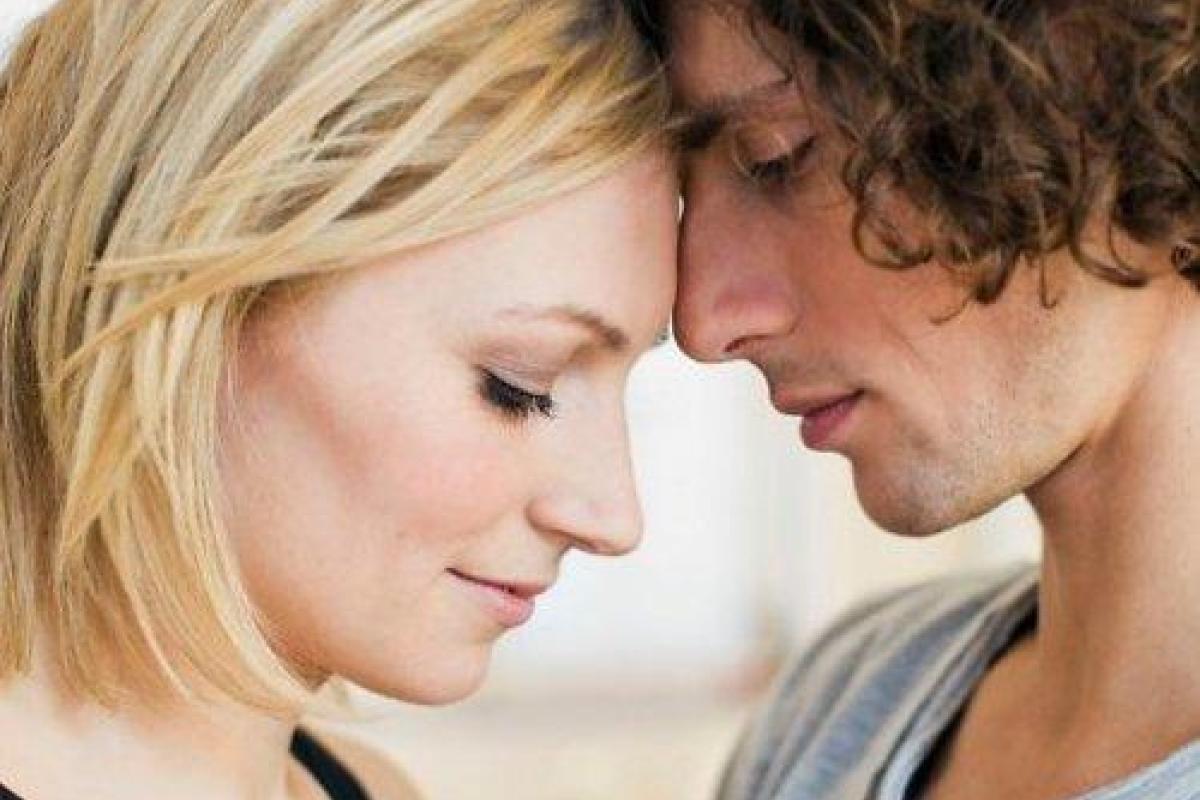 Психологи рассказали, какие вопросы мужчины боятся задавать своим девушкам