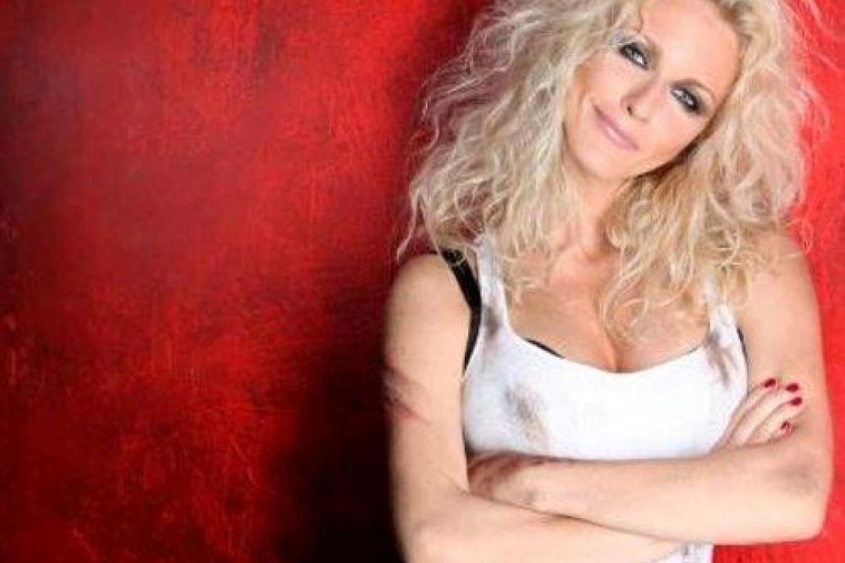 Телеведущая Катя Гордон рассказала, как перенесла тяжелые роды Телеведущая Катя Гордон рассказала, как перенесла тяжелые роды