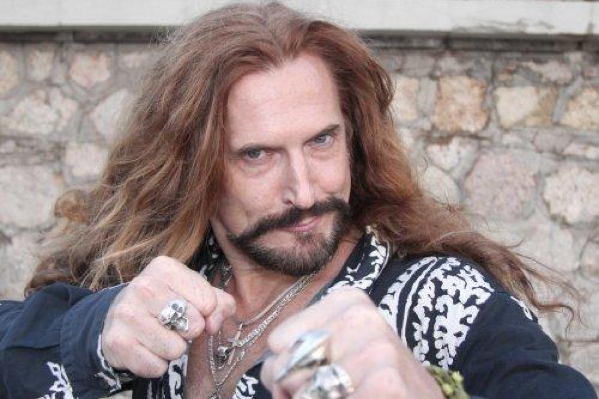 Экс-директор Джигурды рассказала, как актер боролся за наследство богатой кумы Людмилы Браташ Экс-директор Джигурды рассказала, как актер боролся за наследство богатой кумы Людмилы Браташ