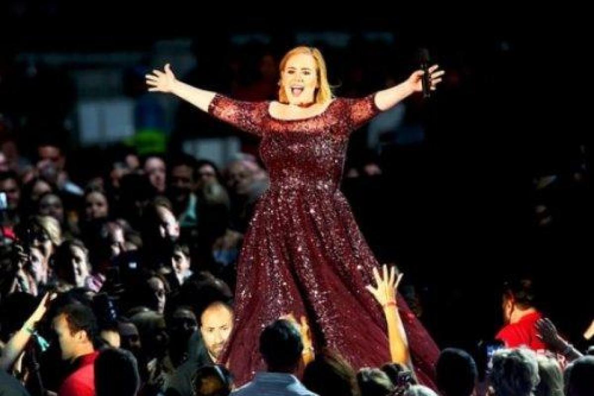 Певица Адель задумалась о прекращении музыкальной карьеры: поклонники в панике Певица Адель задумалась о прекращении музыкальной карьеры: поклонники в панике