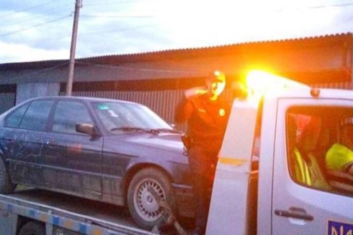 В Черновцах задержали патрульного полицейского "под кайфом" В Черновцах задержали патрульного полицейского "под кайфом"