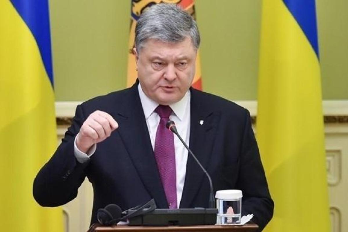 Порошенко обязал антикоррупционеров отчитываться о доходах Порошенко обязал антикоррупционеров отчитываться о доходах