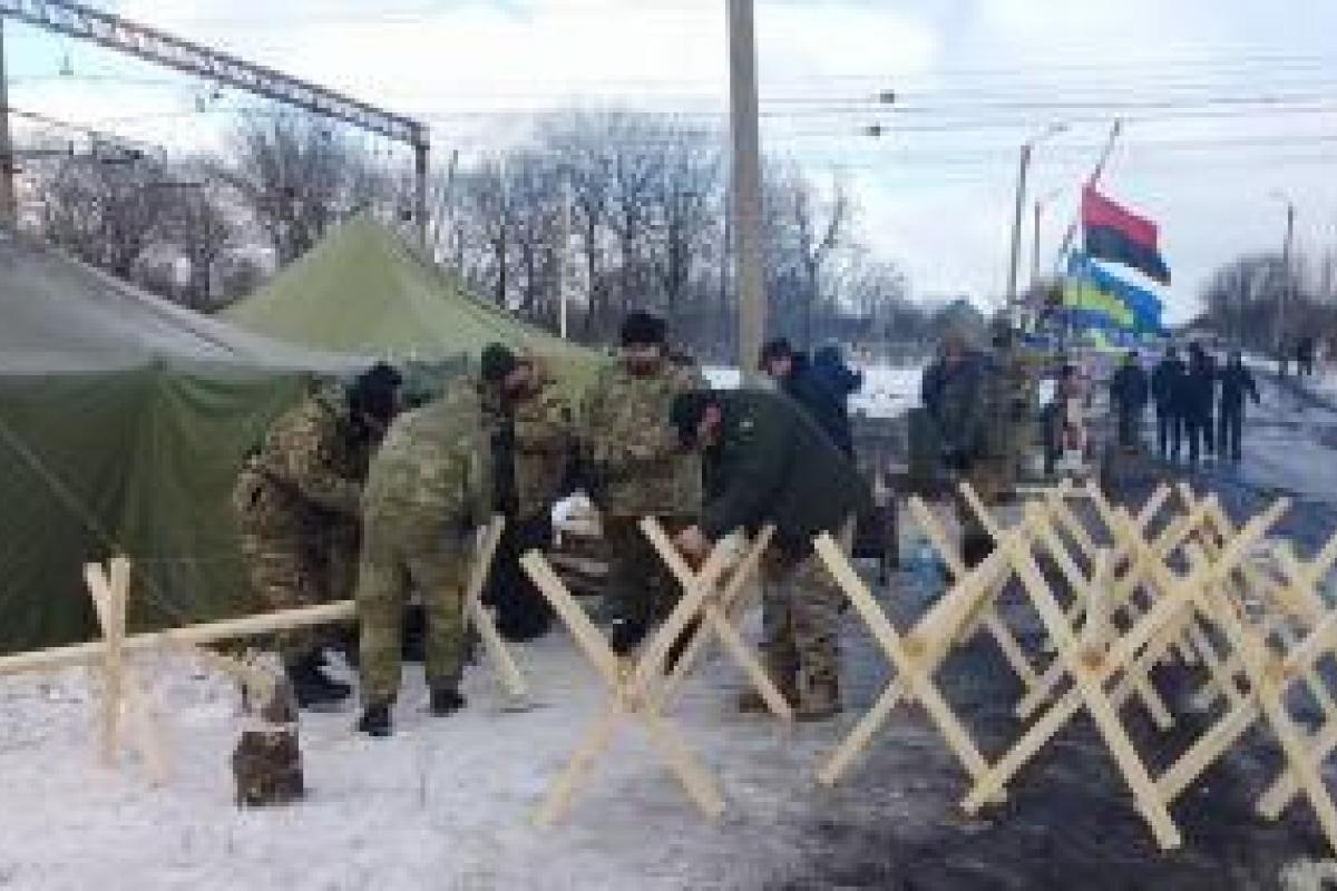 Участники торговой блокады отказываются выполнять распоряжение о запрете ввоза оружия Участники торговой блокады отказываются выполнять распоряжение о запрете ввоза оружия