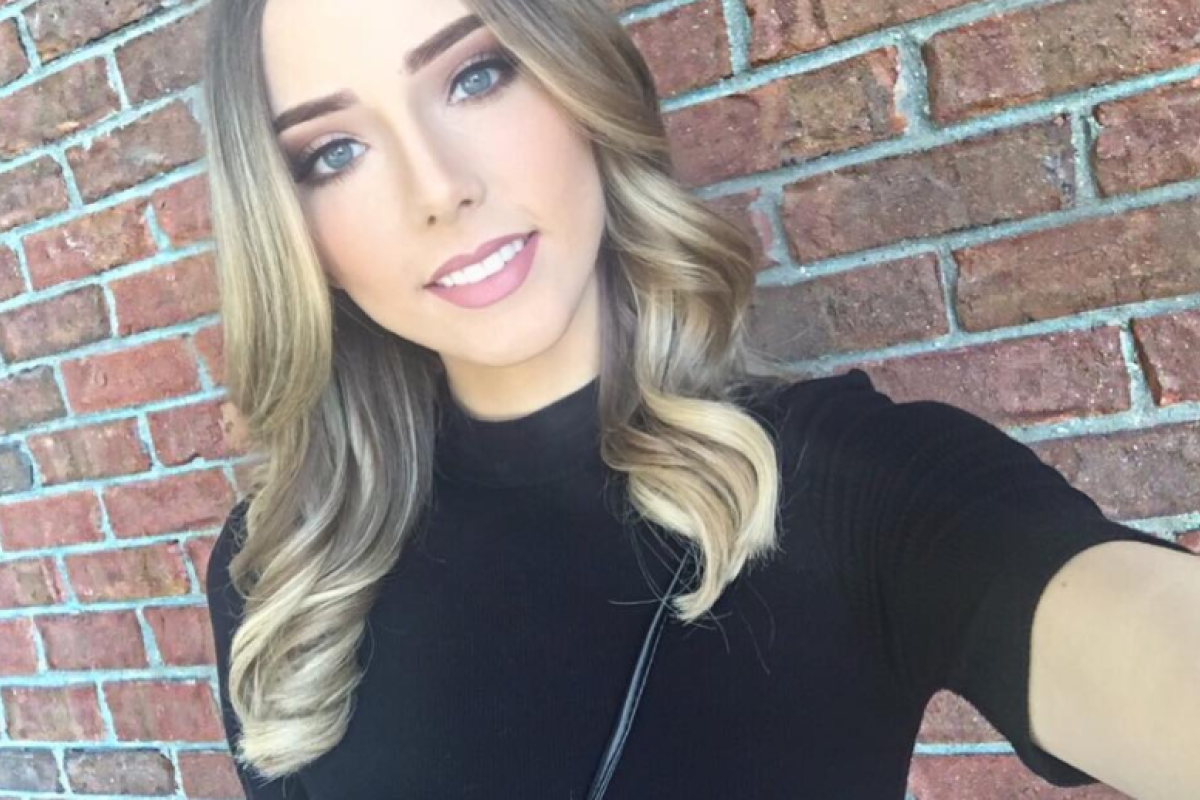 В Сети обсуждают повзрослевшую дочь Эминема В Сети обсуждают повзрослевшую дочь Эминема