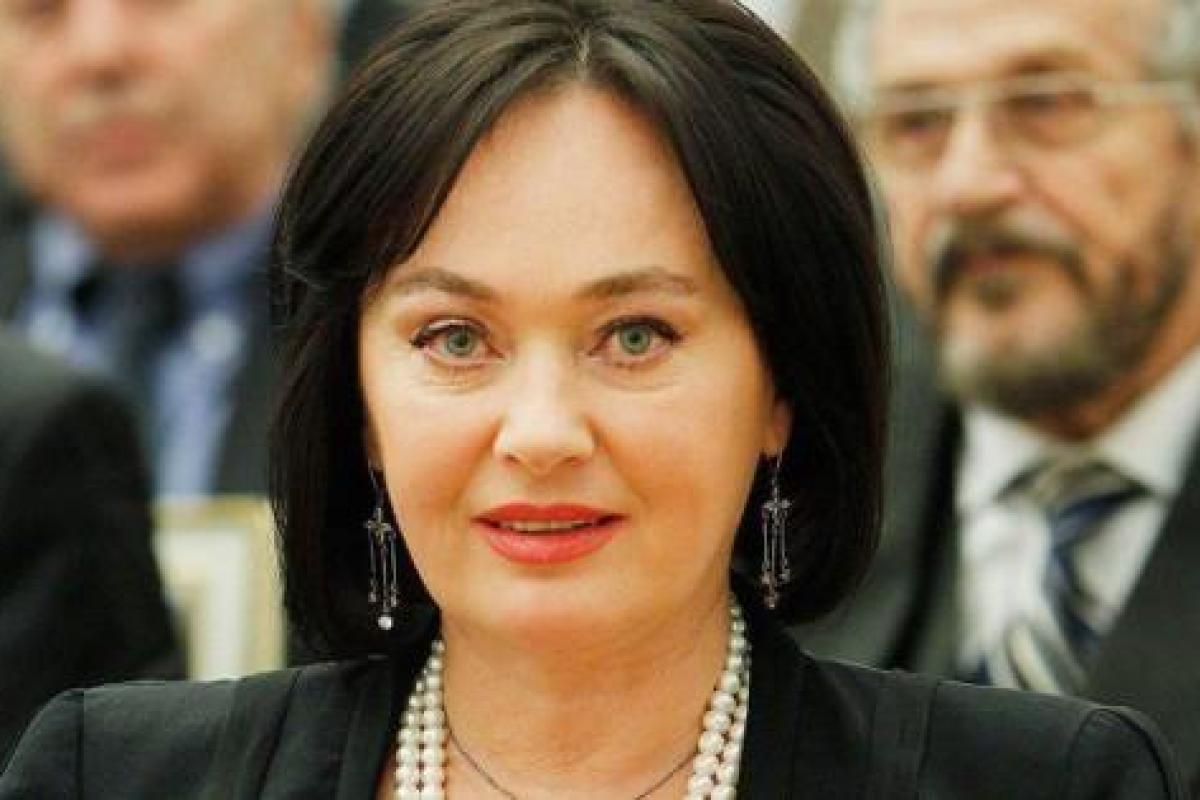 Нестареющая Лариса Гузеева показала новое фото