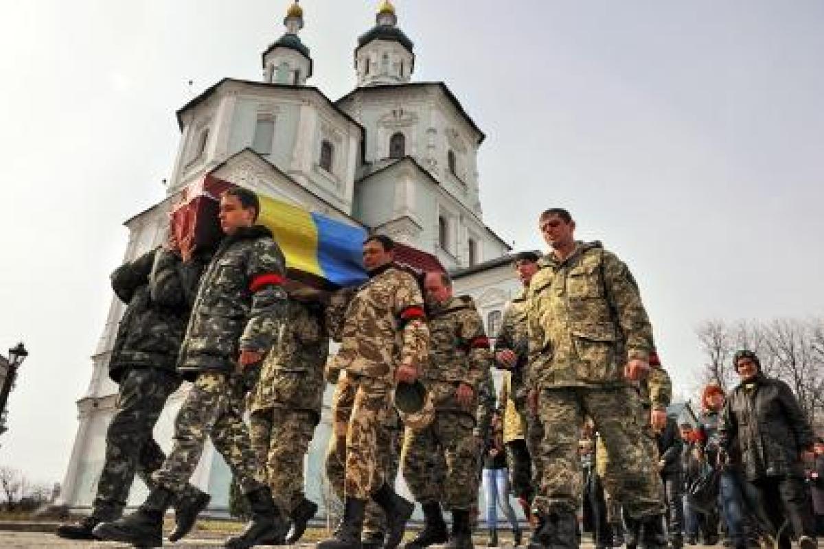 В Днепре простились с бойцом АТО Дмитрием Полевым, тело которого удалось забрать у боевиков В Днепре простились с бойцом АТО Дмитрием Полевым, тело которого удалось забрать у боевиков