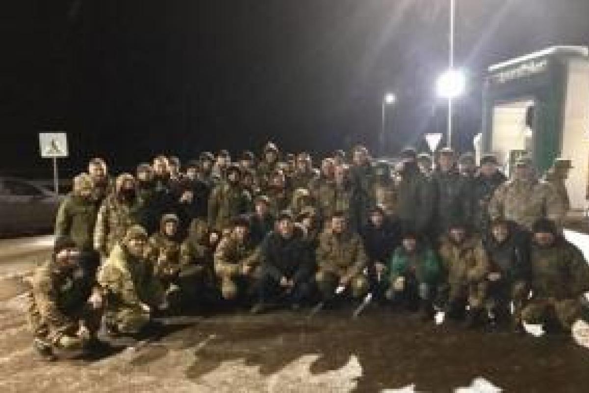 Семенченко заявил, что участники блокады будут продолжать акцию до выполнения всех требований Семенченко заявил, что участники блокады будут продолжать акцию до выполнения всех требований