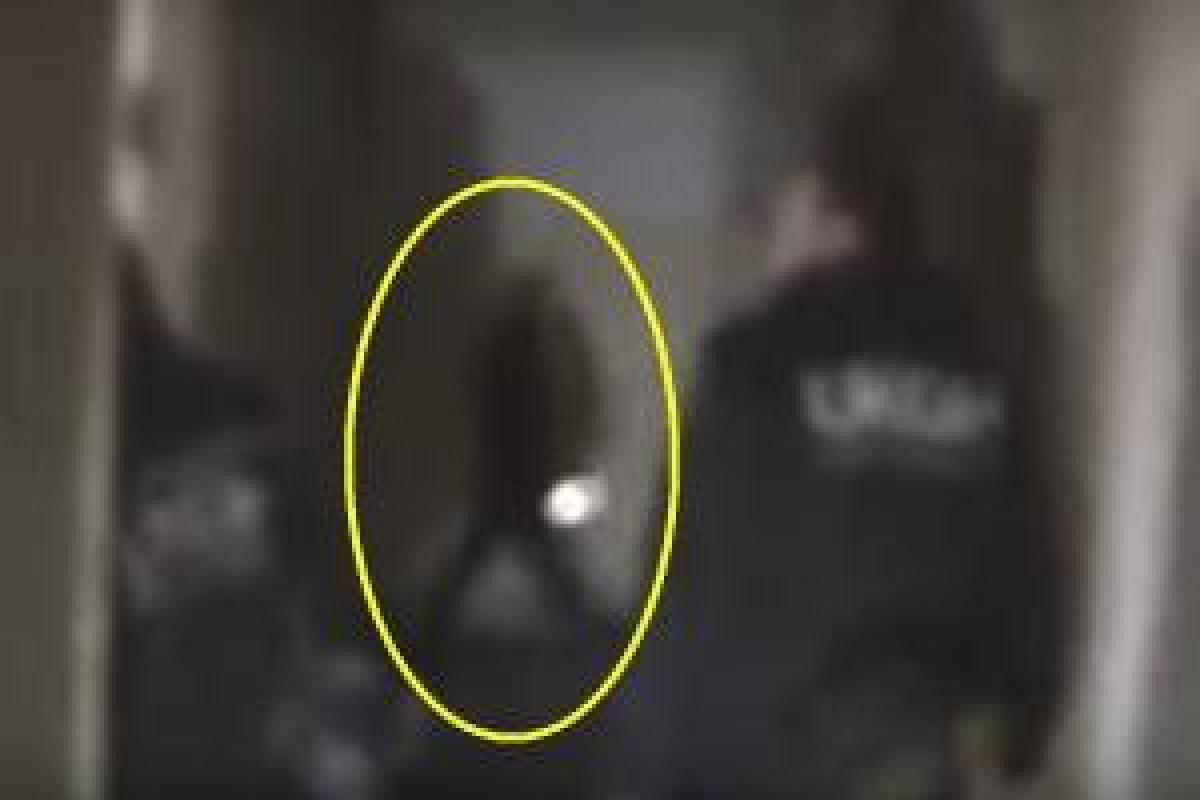 Сеть взорвало видео телепортации девочки в американской школе Сеть взорвало видео телепортации девочки в американской школе