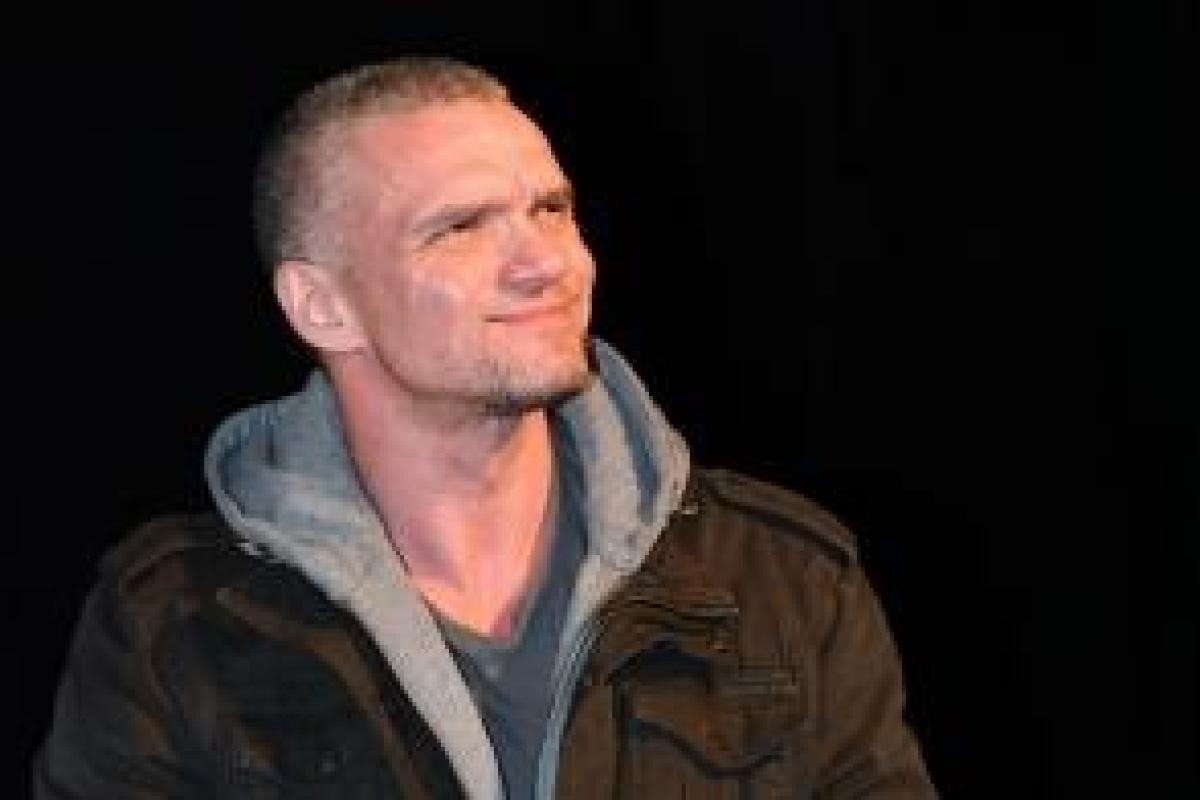 Епифанцев "пригрел" в своей квартире 14-летнюю дагестанку: актера подозревают в растлении малолетних 